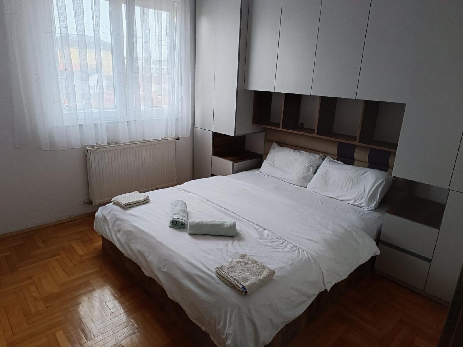 Redon Apartment Pristina Exterior foto